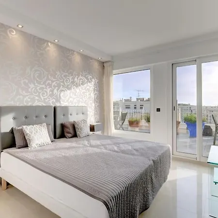 Penthouse 4 - 50m De La Rue D'antibes Daire Cannes