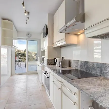 Penthouse 4 - 50m De La Rue D'antibes *
